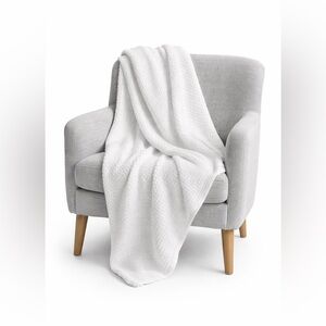 Nordstrom Soft White Throw Blanket